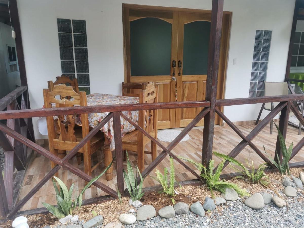 Hostal Cecilia Puerto Viejo de Talamanca Exterior foto