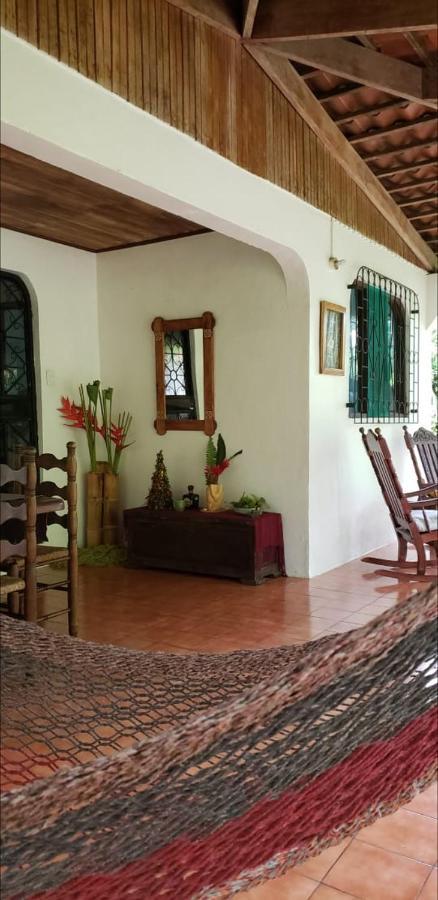 Hostal Cecilia Puerto Viejo de Talamanca Exterior foto