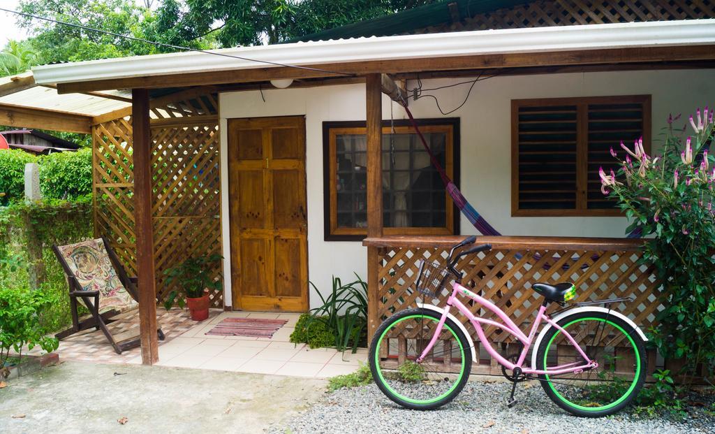 Hostal Cecilia Puerto Viejo de Talamanca Exterior foto