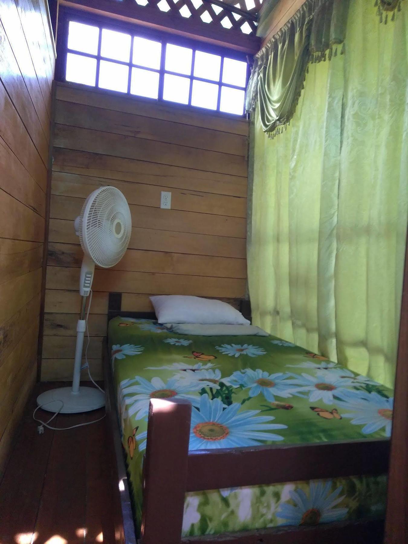 Hostal Cecilia Puerto Viejo de Talamanca Exterior foto